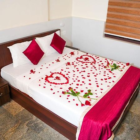 Clay Resort By Bestinn Leisure - Wayanad Padinjarathara Bagian luar foto