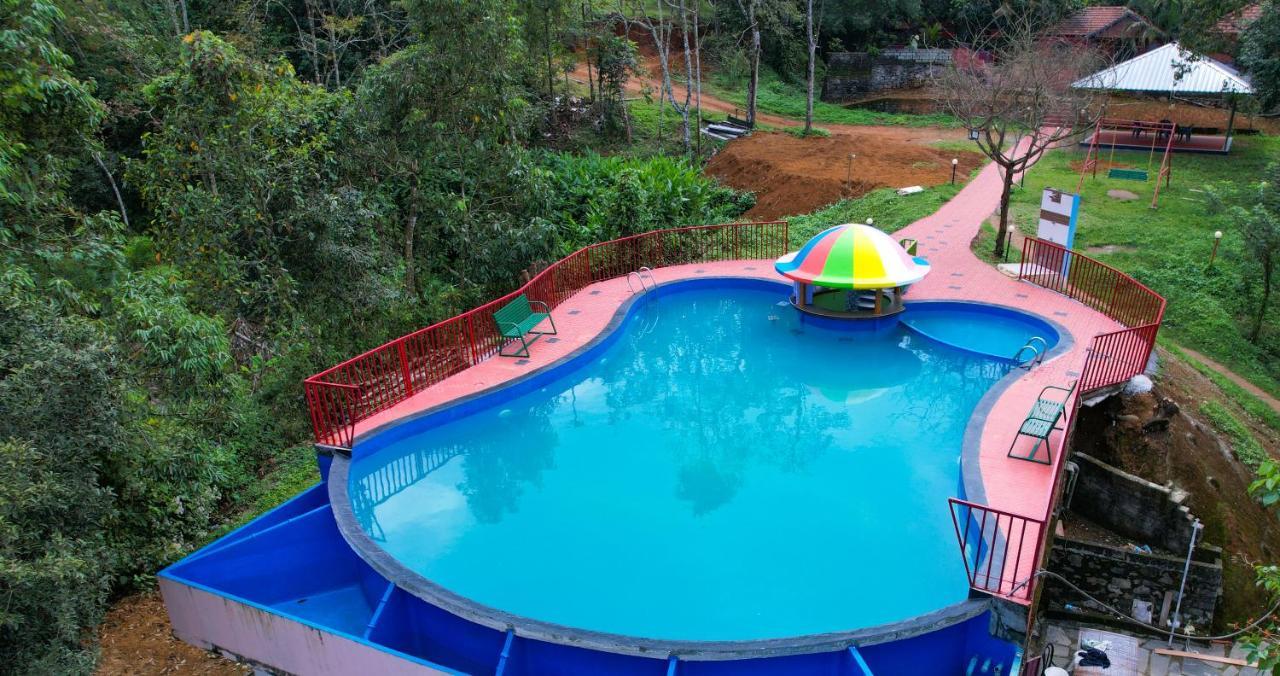 Clay Resort By Bestinn Leisure - Wayanad Padinjarathara Bagian luar foto