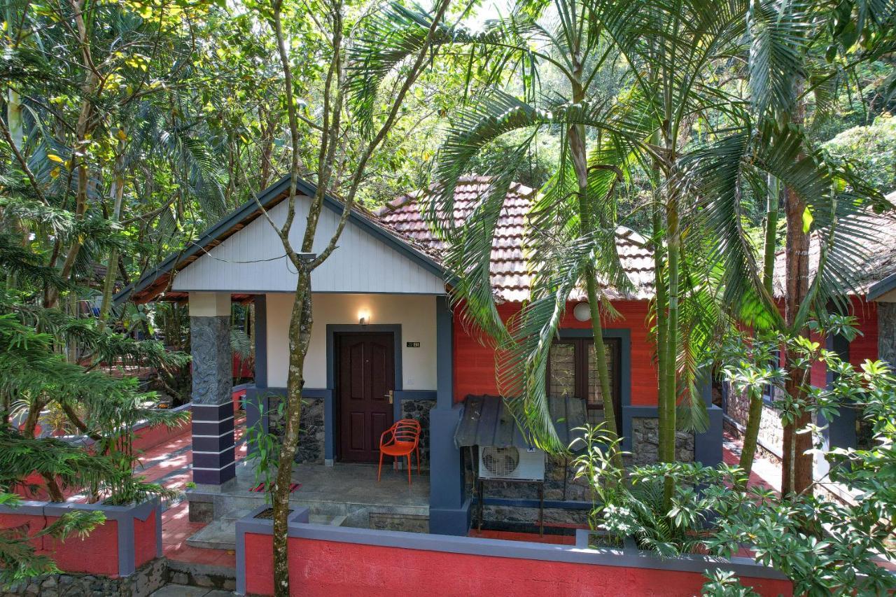 Clay Resort By Bestinn Leisure - Wayanad Padinjarathara Bagian luar foto