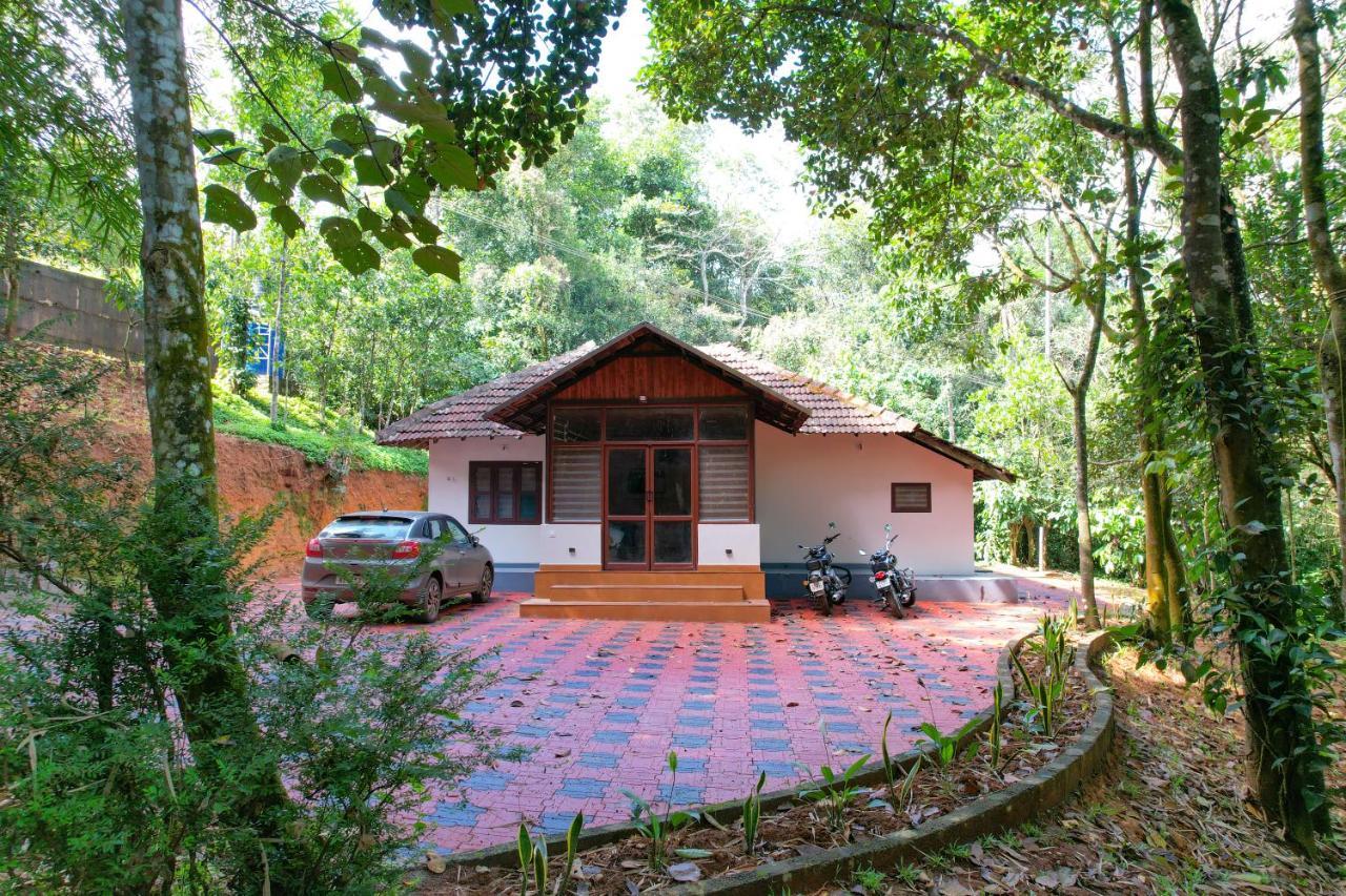Clay Resort By Bestinn Leisure - Wayanad Padinjarathara Bagian luar foto