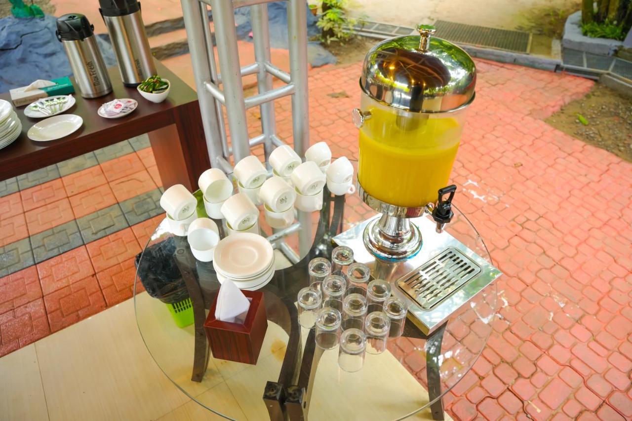 Clay Resort By Bestinn Leisure - Wayanad Padinjarathara Bagian luar foto
