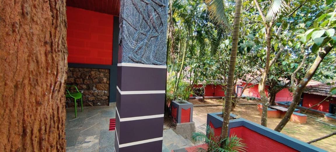 Clay Resort By Bestinn Leisure - Wayanad Padinjarathara Bagian luar foto